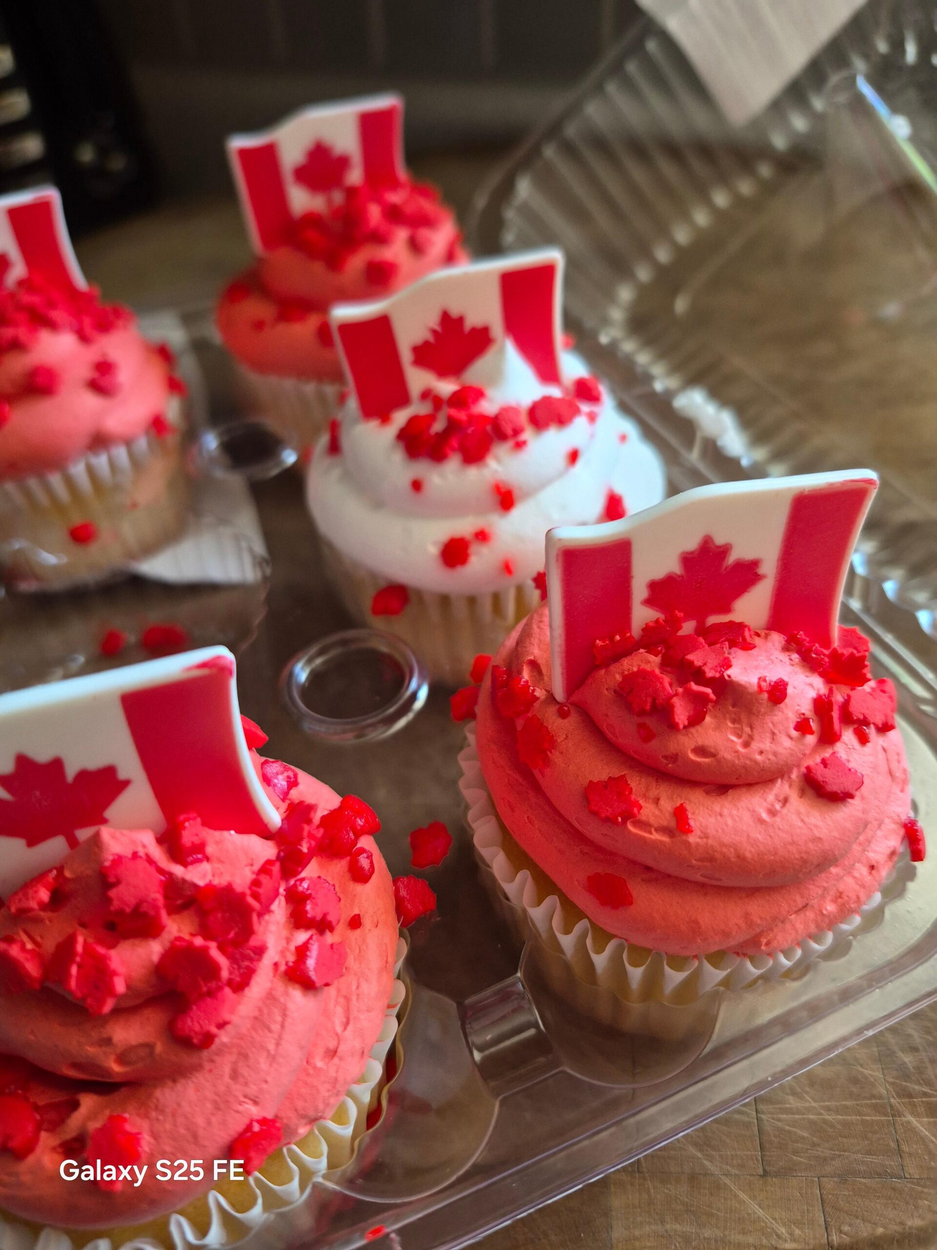 Canada cupcakes Canada cupcakes